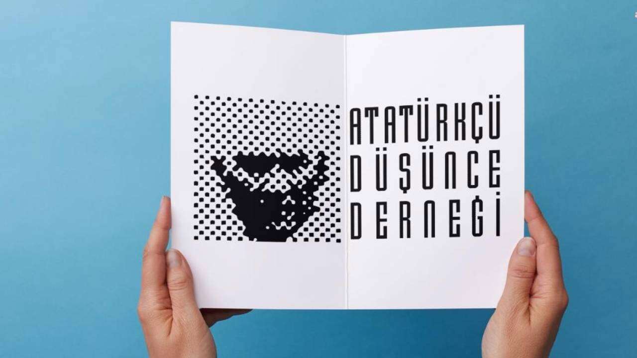 Çeşme ADD “Atatürk Kırmızı Çizgimizdir”  