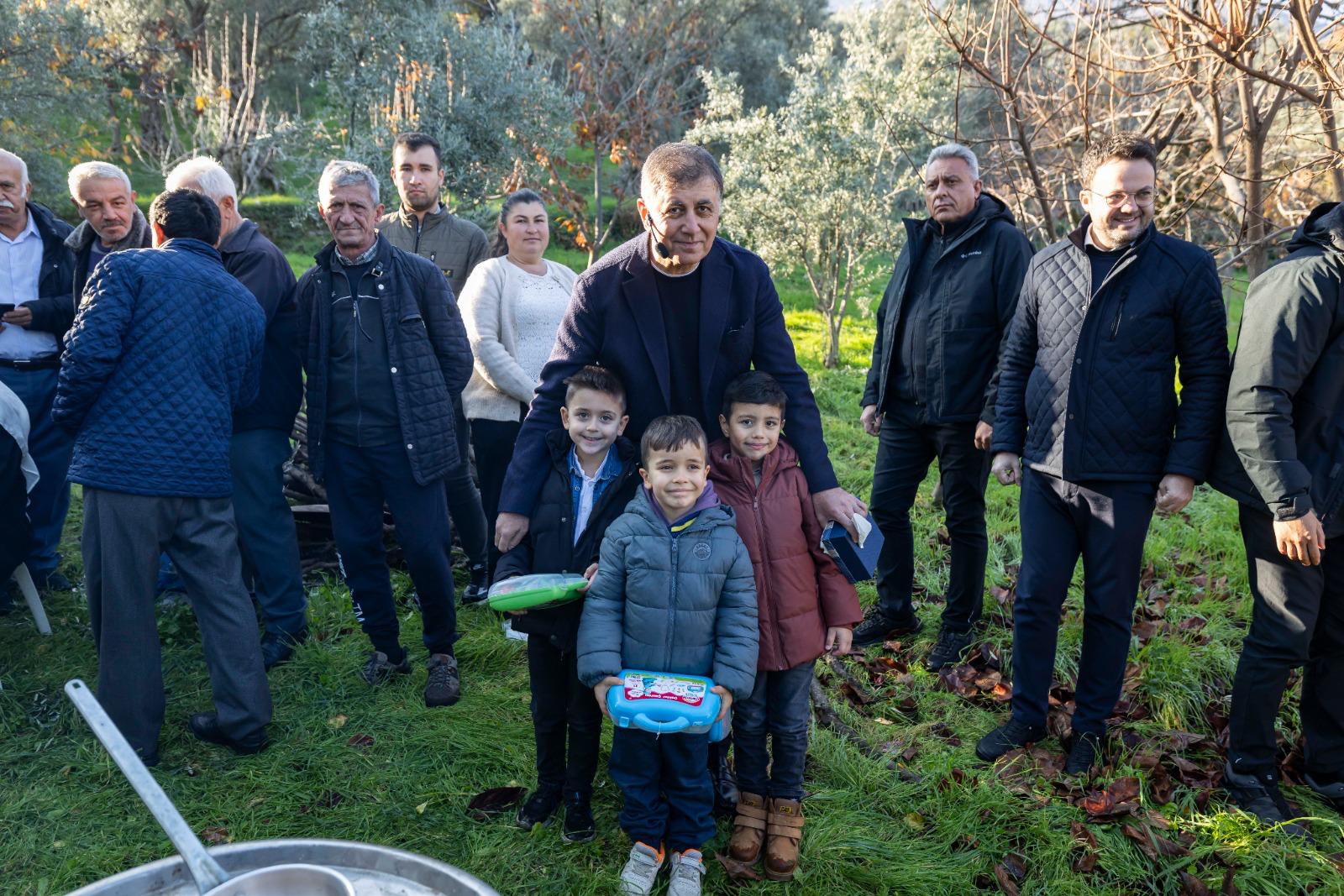 Başkan Tugay’dan Durbay’a şiirle destek 