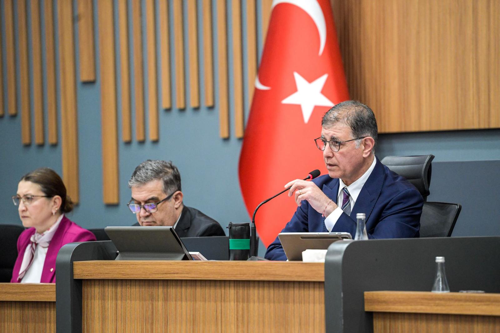 Başkan Tugay’dan kentsel dönüşüm açıklaması “İzmir dezenformasyon baskısı altındadır”