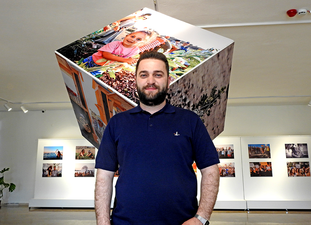 Uluslararası Alaçatı Ot Festivali’nde “Küp” Sergisi Sanatseverlerle Buluştu