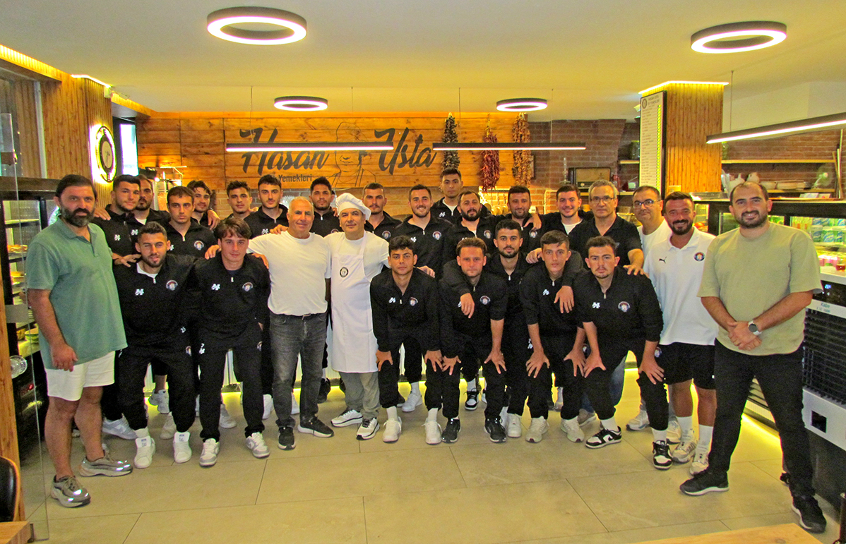Hasan Usta, Çeşme Belediyespor’u Sezon Öncesi Moral Yemeğinde Ağırladı