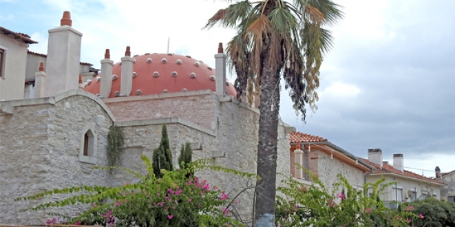 Çeşme'deki tarihi Pargalı İbrahim Paşa Hamamı hizmete açıldı