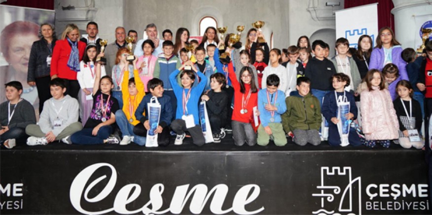 ÇYDD Çeşme Şubesi'nin düzenlediği 1. Satranç Turnuvası sona erdi