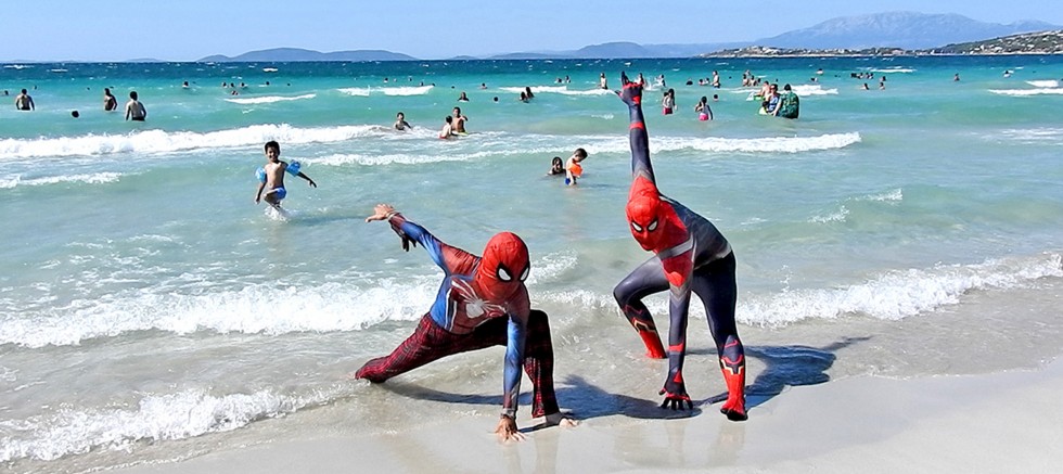 Örümcek Adamlar Ilıca Plajı'nda