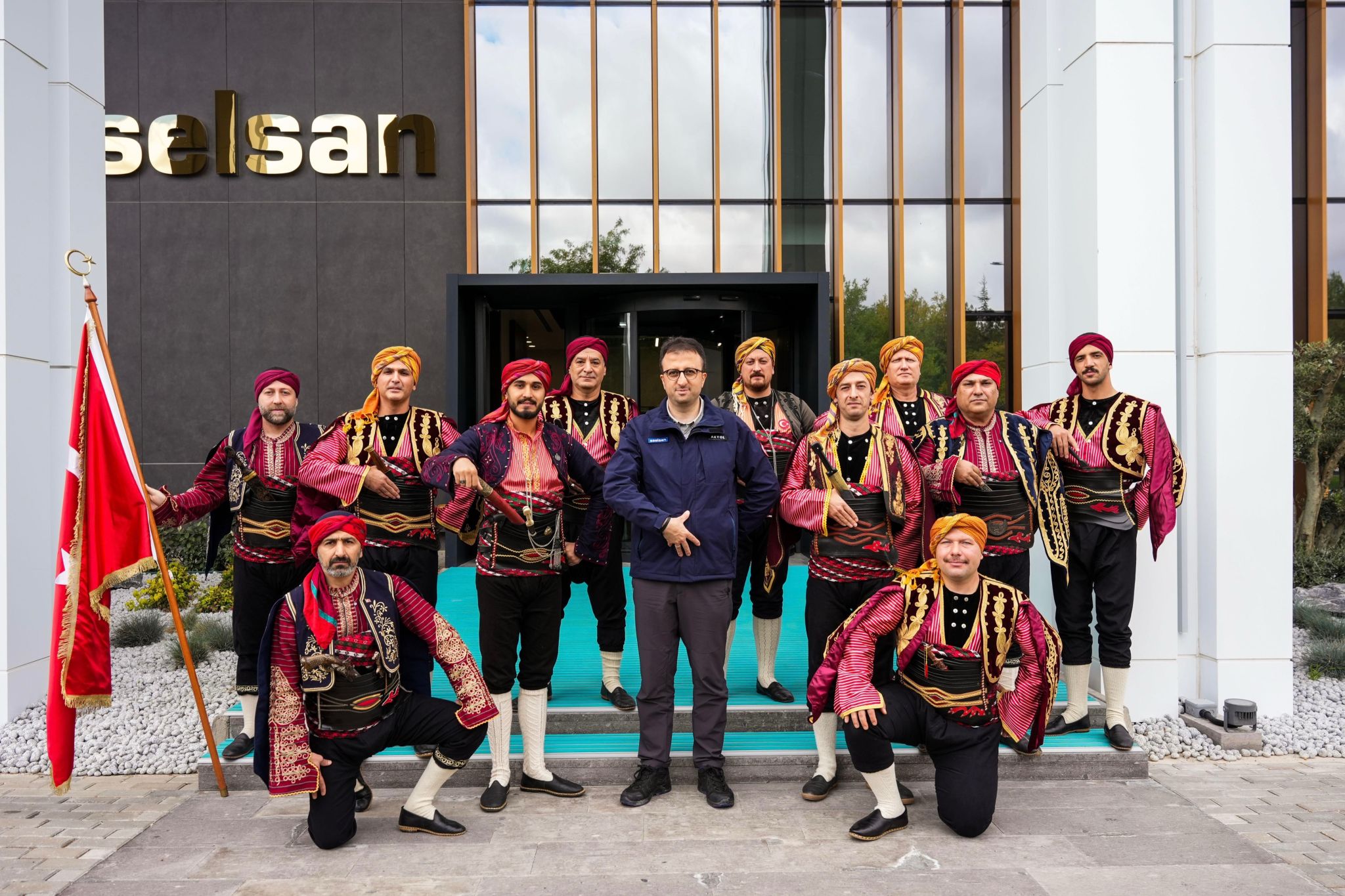 'UÇMUŞ' DERLER YA, ÖYLE BİR ŞEY