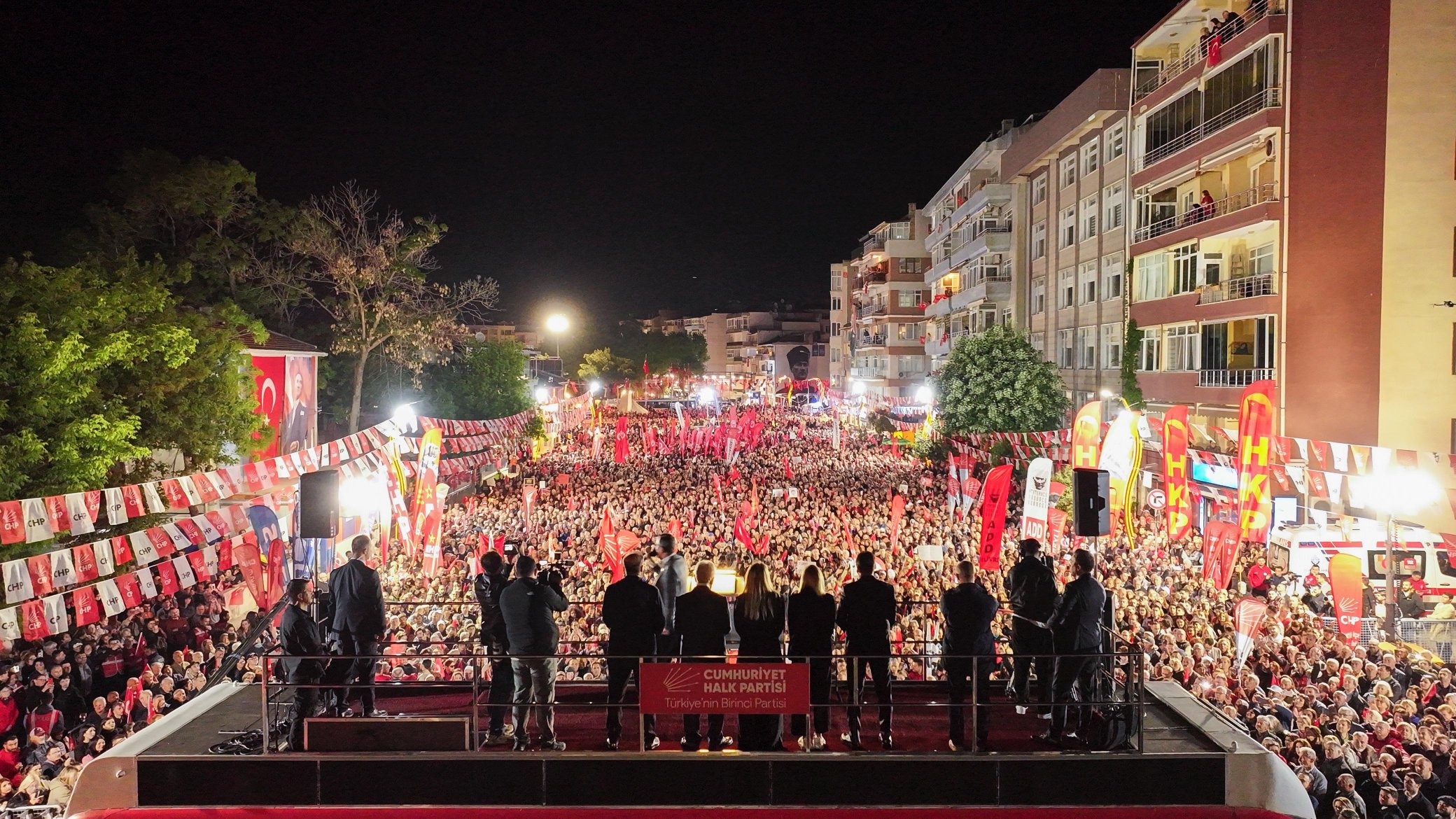 EMEKLİ PAŞA, KATİLLERİN PEŞİNİ BIRAKMADI