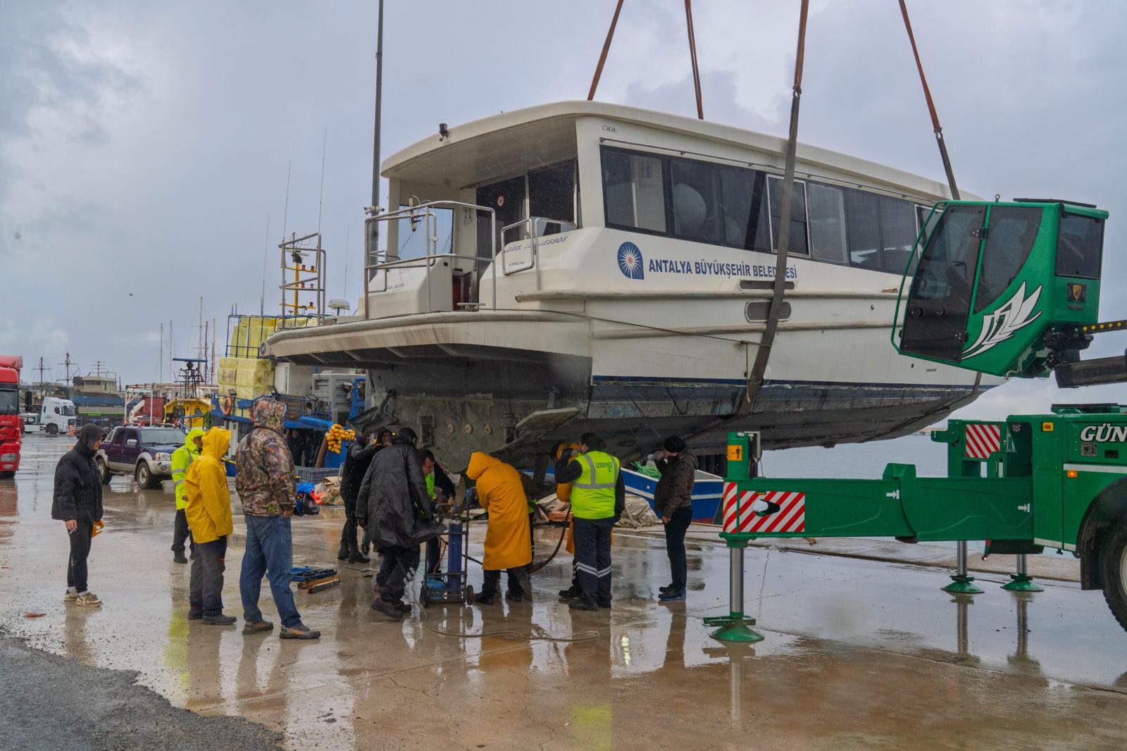 ANAN DEĞİL, BABAN DEĞİL SANA NE?