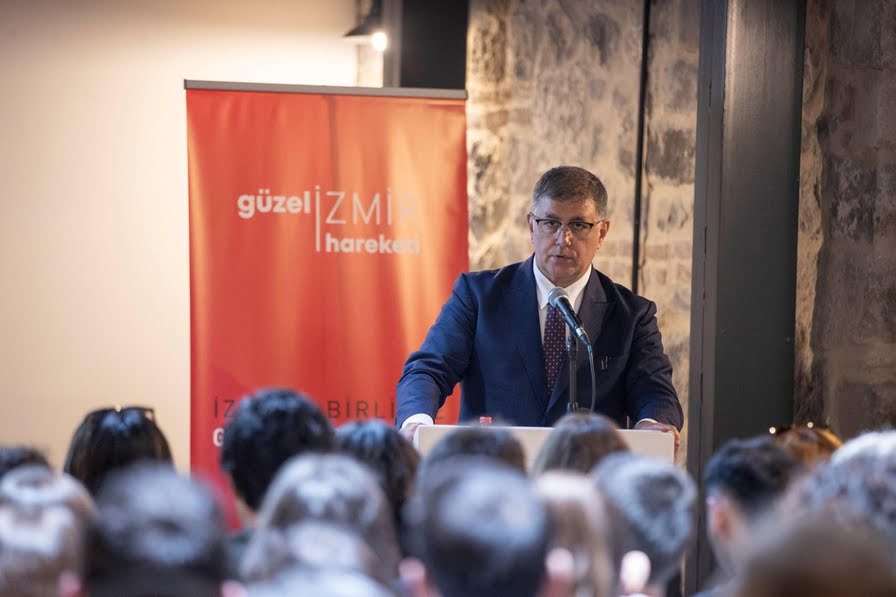Başkan Tugay’dan gençlere: Siz tasarlayın birlikte uygulayalım
