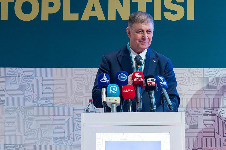 Başkan Tugay iklim krizine dikkat çekti “Önce bilinç sonra doğru bir planlama ile önlemek imkansız değil?? 
