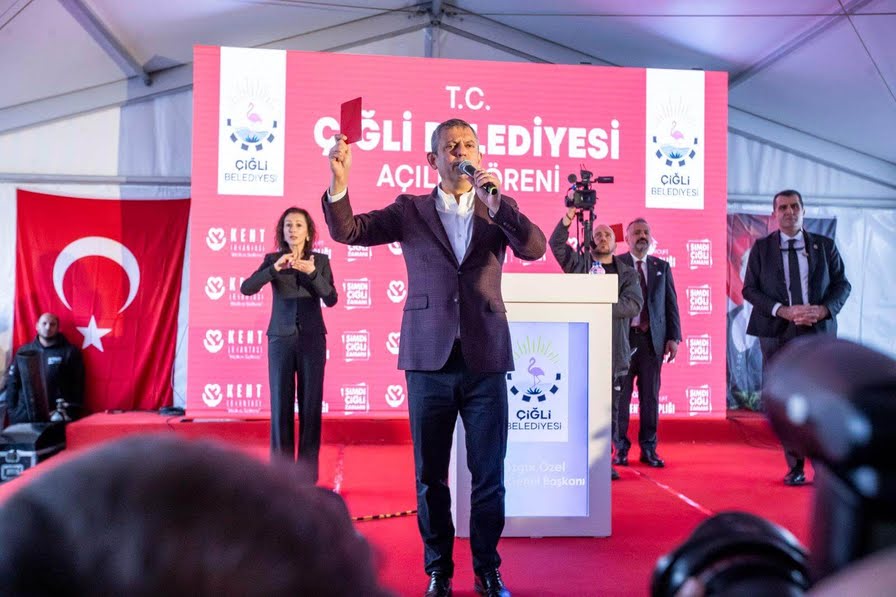 CHP Lideri Özel Çiğli’de Kent Lokantası açılışı yaptı “İzmir kumrusu?? ile yoksulluk hesabı
