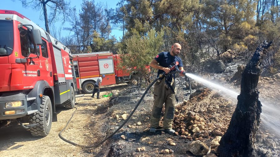 Buca ve Aliağa’da çıkan yangınlar kontrol altına alındı