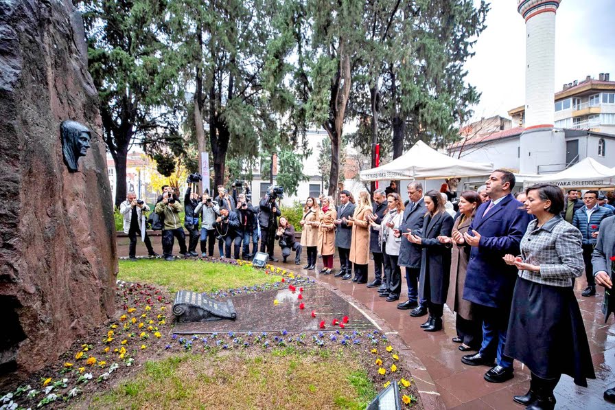 Zübeyde Hanım vefatının 102. yıl dönümünde anıldı