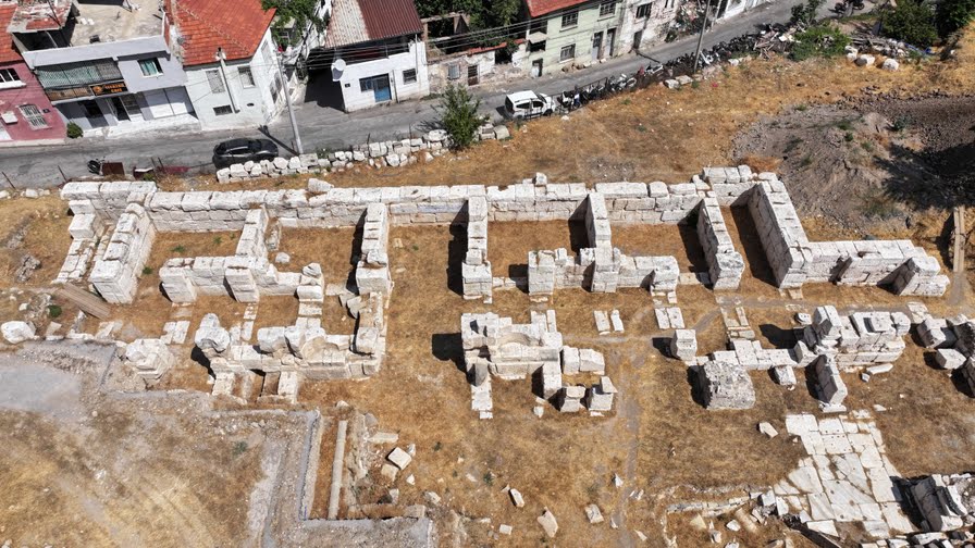 Büyükşehir’den Smyrna Antik Kenti’ne “tarihi destek??