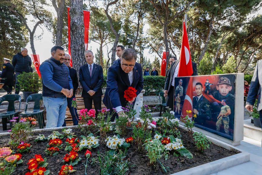 Başkan Tugay’dan 18 Mart mesajı: “Tarihe sığmayan bir direnişin zaferi??