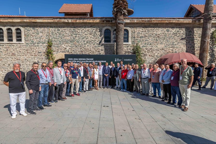 Başkan Tugay amatör spor kulüplerinin başkanlarıyla buluştu