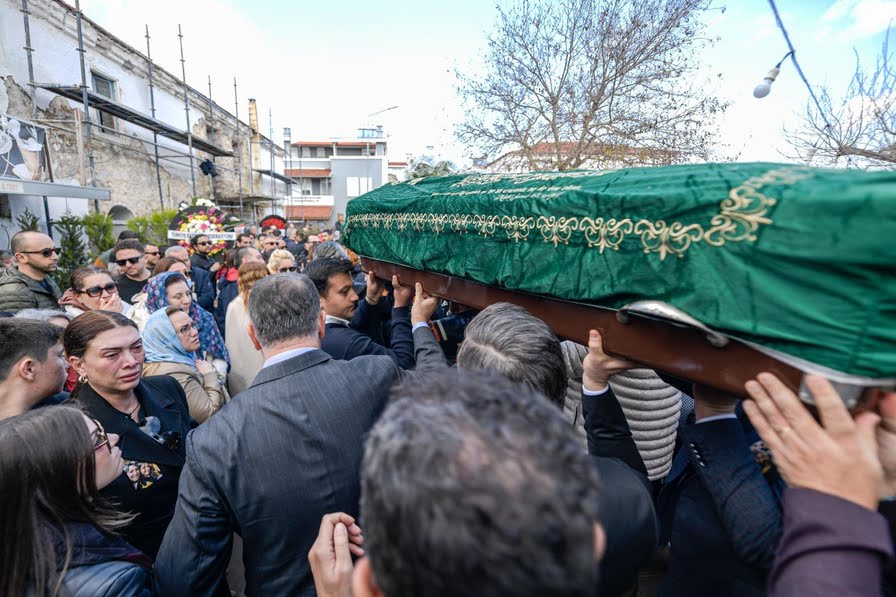 Müge Suyolcu ve Pera Suyolcu son yolculuğuna uğurlandı
