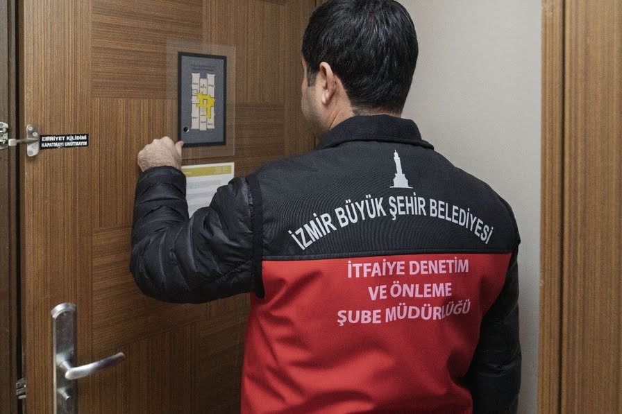 İzmir İtfaiyesi’nin otel denetimleri sürüyor