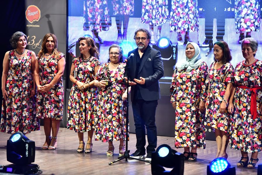Büyükşehir’e iki tiyatro ödülü birden