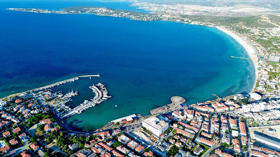 Çeşme, bayramda 1 milyon kişi bekliyor