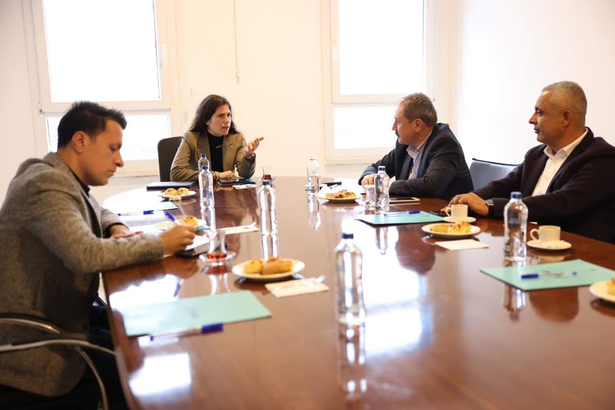 Çeşme’de Doğalgaz Çalışmalarında İlk Etap Tamamlandı: Şubat Ayında Hizmet Başlıyor