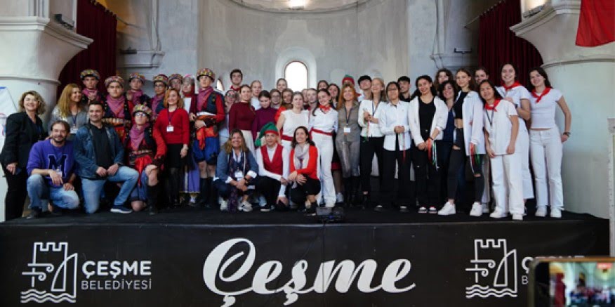 5 ülkeden lise öğrencisi Çeşme'ye geldi