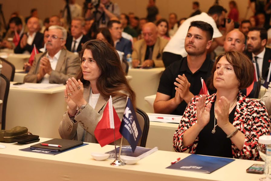 Lal Denizli, Kıyı Ege Belediyeler Birliği Encümen Üyesi Seçildi