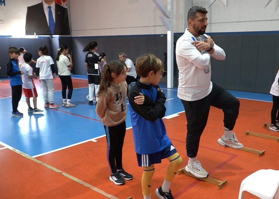 Büyükşehir’in sportif yetenek ölçümü İzmir’e yayılıyor
