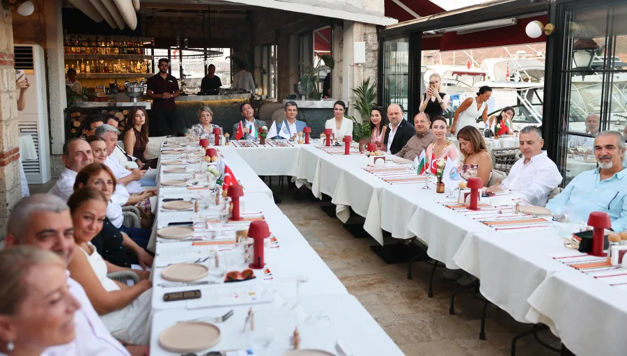 Türkiye ve Bulgaristan, Alaçatı’da, "2 Kültür 1 Sofra" etkinliğinde buluştu