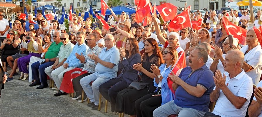 98. Yılda Ilıca'dan Ata'ya Saygı