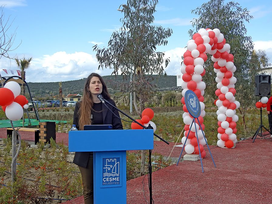 Çeşme Belediyesi’nden Şifne Mahallesi’ne Yeni Sosyal Yaşam Alanı: Ufuk - Yılmaz Aksoy Parkı Açıldı