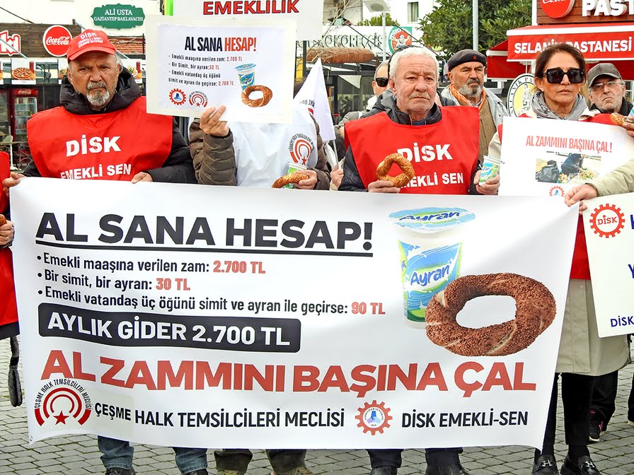 Çeşme'de Emeklilerden Simit Ayran Hesabıyla Tepki