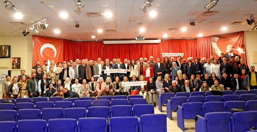 Çeşme CHP'de, Önseçim Bilgilendirme Toplantısı Gerçekleştirildi