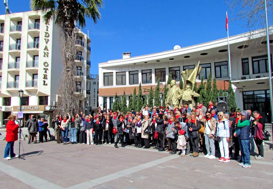Çeşme’de STK’lardan 3 Mart açıklaması: “Laikliğe ve Öğretim Birliği’ne sahip çıkıyoruz??