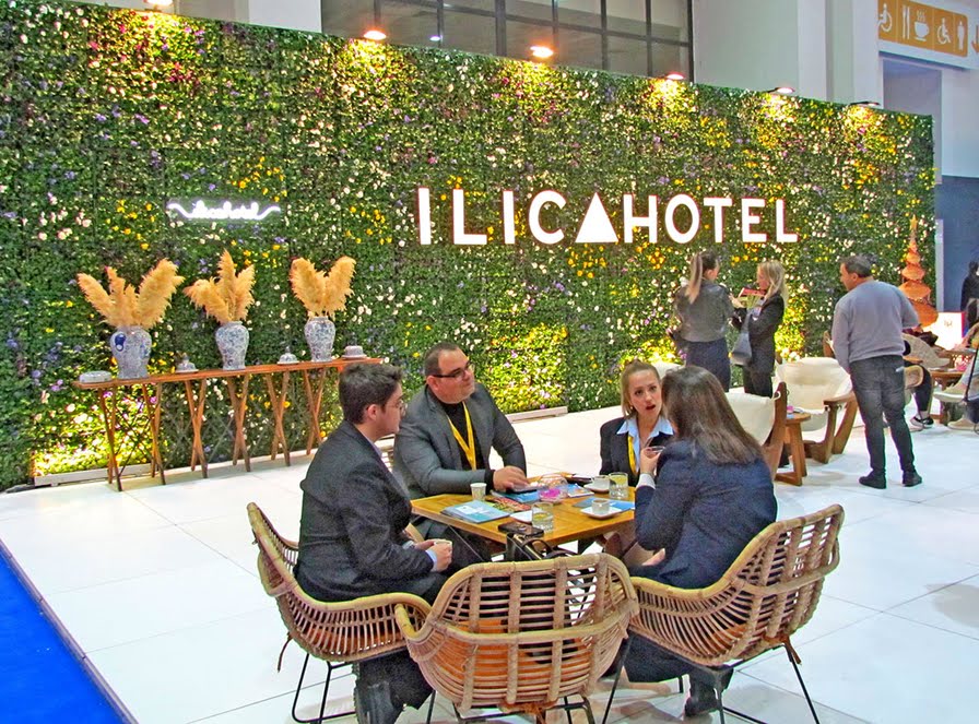   Travel Turkey Fuarı’nın En Renkli Standı: Ilıca Hotel’den 20 Bin Menekşe  