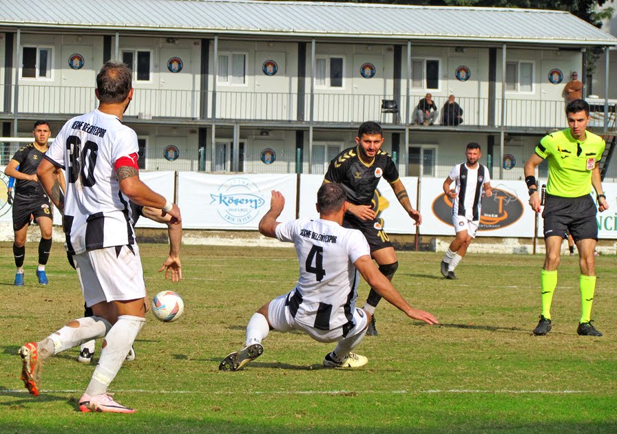 Çeşme Belediyespor ikinci yarıya 2-0 galibiyetle başladı