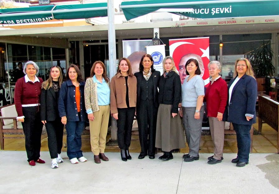 ÇYDD Çeşme Şubesi’nden Burslara Destek Kahvaltısı