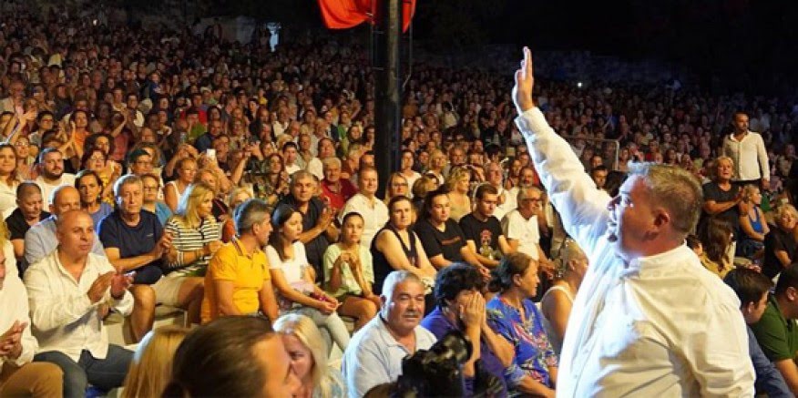 Alaçatı'nın kurtuluşu coşkuyla kutlandı