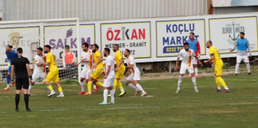 Alaçatıspor sahasında golsüz berabere