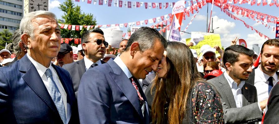 Başkan Denizli, "Büyük Emekli Mitingi"ne katıldı