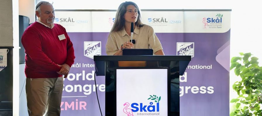 Başkan Denizli, "Çeşme yılın her mevsimi keşfedilmeye değer bir cennet??