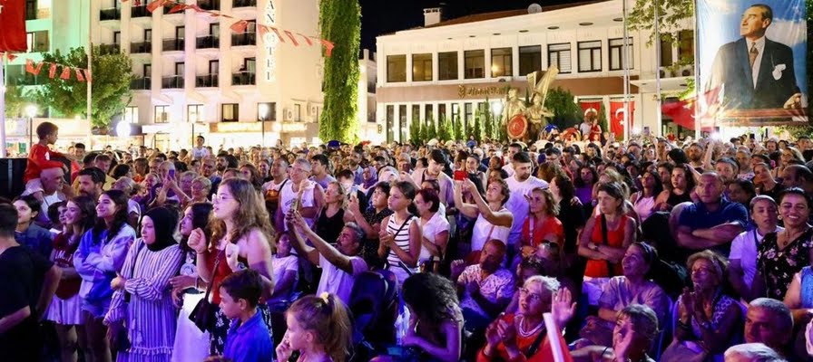 Başkan Denizli; “Cumhuriyetimizin değerlerini gelecek nesillere aktarmaya devam edeceğiz??