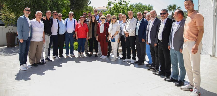 Başkan Denizli muhtarlarla buluştu