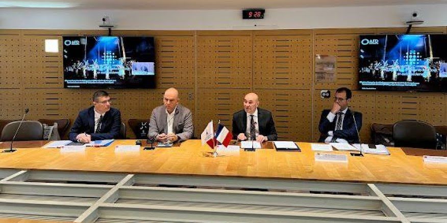 Başkan Soyer’den Paris’te tarihi imza