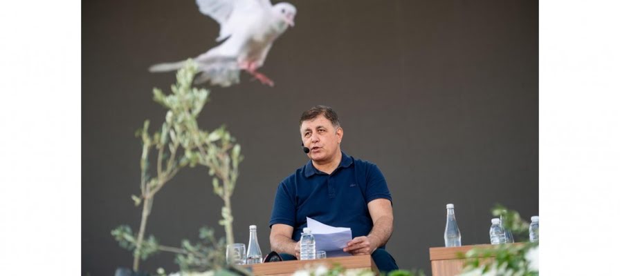 Başkan Tugay’dan 1 Eylül Dünya Barış Günü’nde anlamlı şiir ve dilek “Kimsenin kimseyi incitmediği bir dünya olsun??