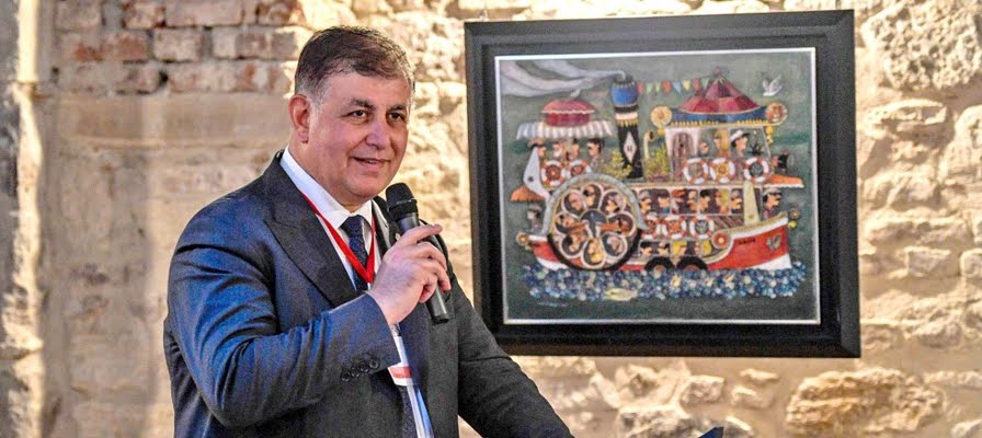 Başkan Tugay: Doğal cennetler niteliksiz turizm çabasıyla işgal edildi
