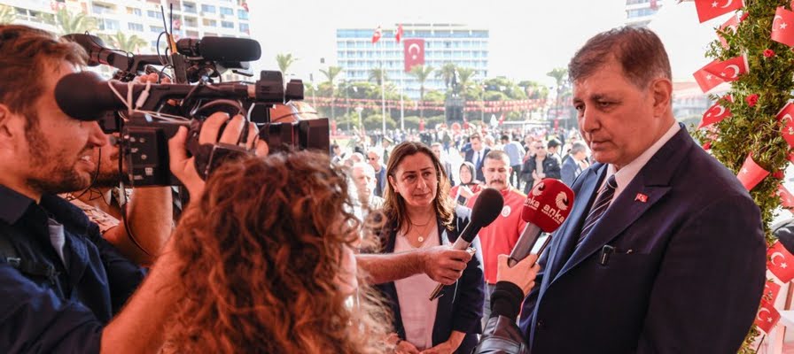 Başkan Tugay: İzmir Körfezi için çalıştay yapacağız