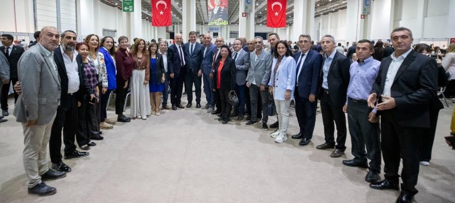Başkan Tugay muhtarlarla buluştu