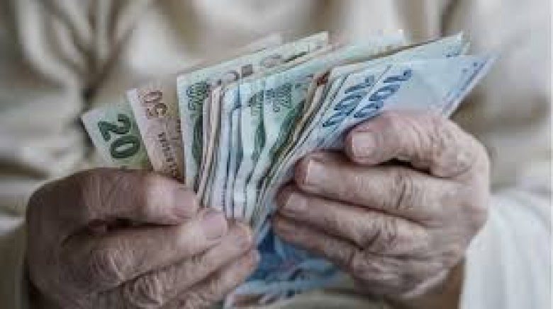 Çalışan emeklilere verilecek ikramiyenin tarihi belli oldu
