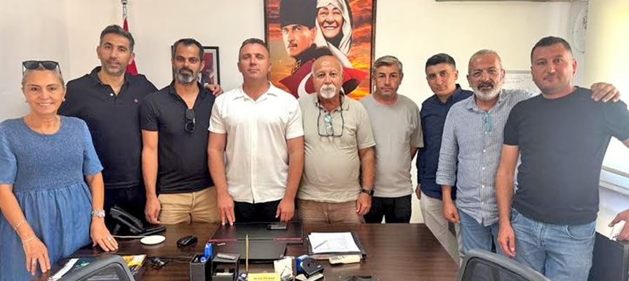 Çeşme Belediyesi Temizlik İşleri Müdürü Yılmaz, muhtarlarla buluştu