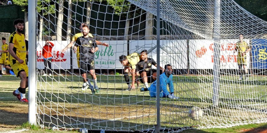 Çeşme Belediyespor grup lideri